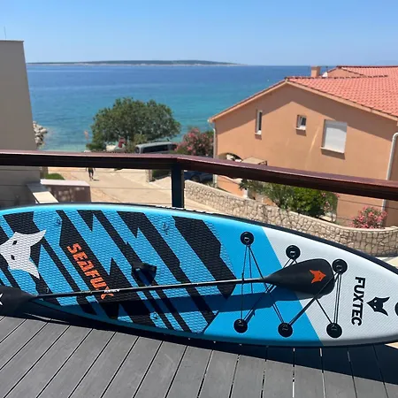 شقة Grey ماندري