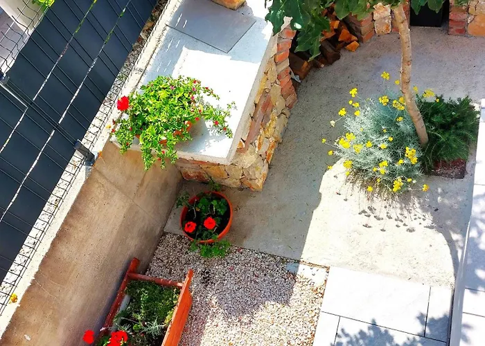 Grey شقة ماندري